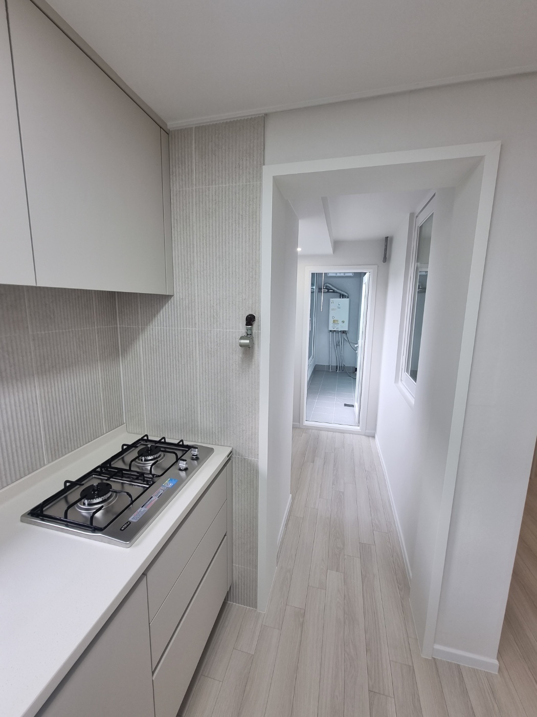 1948697120_ElRNDkgm_ba804bdb3dc23664528d0041b352a87b0eb9e4c6.jpg 이미지크게보기