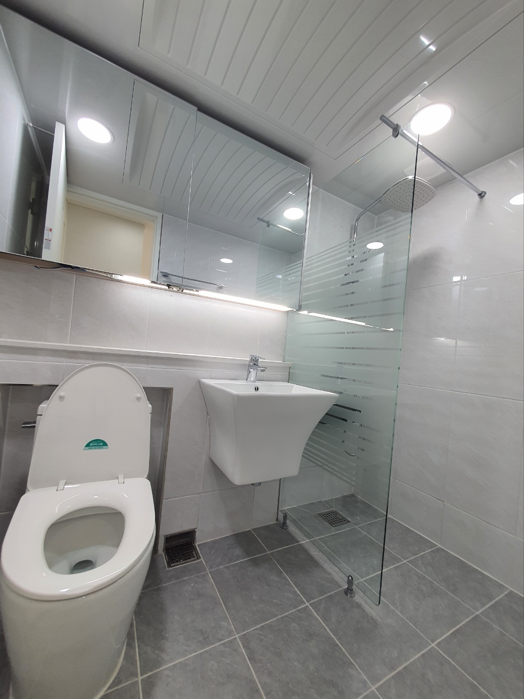 1948697120_ygS9pxOf_eae69e65eb816de017c14e4f65a5d13eb723402b.jpg 이미지크게보기