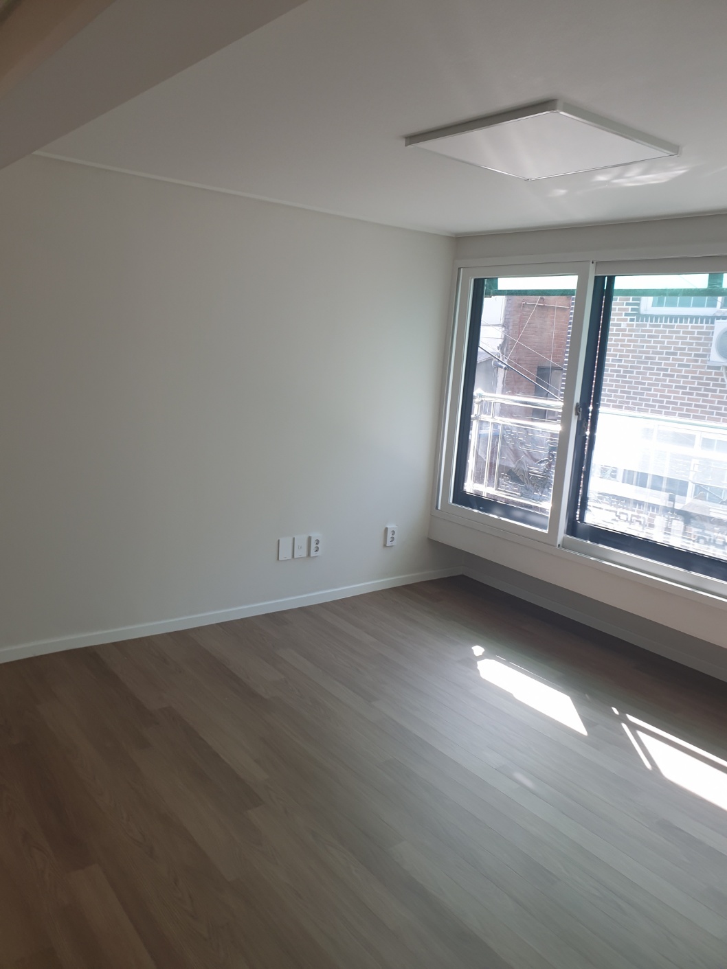 3695294320_WEZMKrTz_0f23f1341dae4b55d3cf66174f5ac8702839cdd9.jpg 이미지크게보기