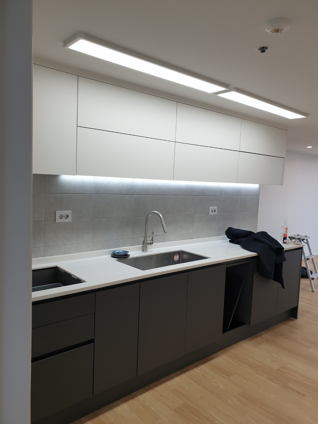 3695294320_qi3510lC_8ee59bbd431ddff134229d0e4ae1cded463ce6a1.jpg 이미지크게보기