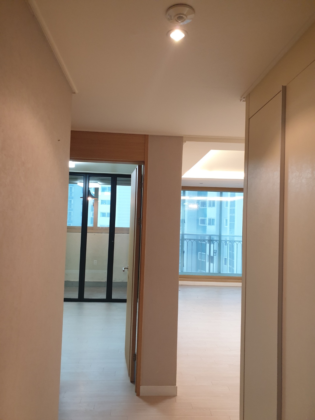 3695294320_zorLiSVk_51d292203170ba6f4ae20679e9aaebd3695fce37.jpg 이미지크게보기